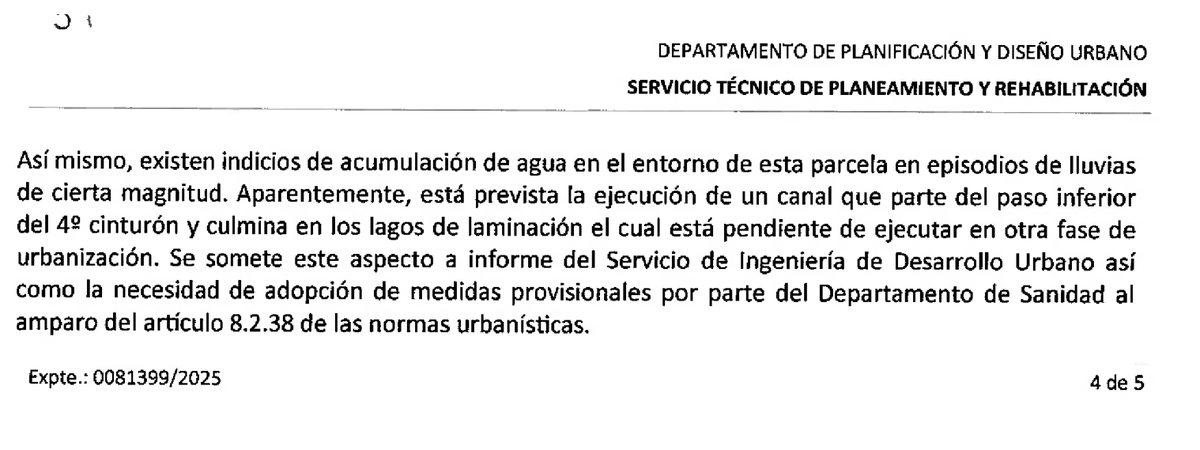 Membrete, párrafo sobre la acumulación de agua y pie con el número de expediente del informe técnico municipal